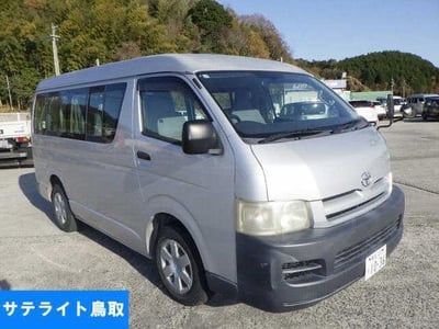 TOYOTA HIACE WAGON 2005/6