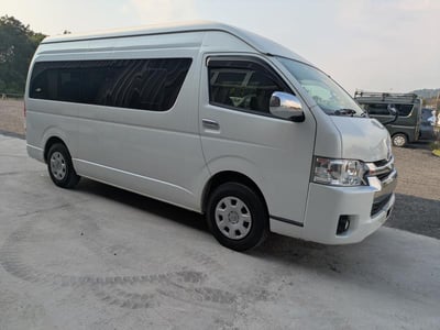 TOYOTA HIACE WAGON 2017/1