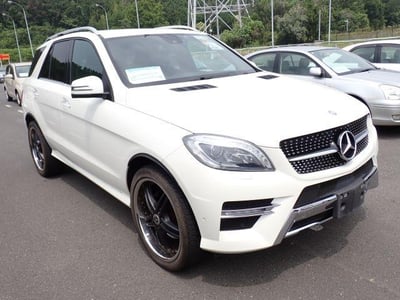 MERCEDES BENZ 2012/10