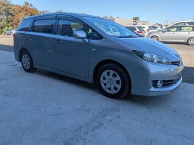 TOYOTA WISH 2010/10