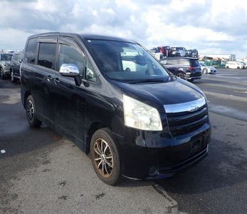 TOYOTA NOAH 2008/3