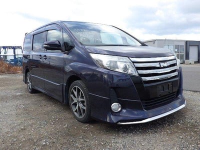 TOYOTA NOAH 2014/3