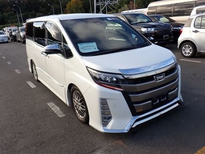 TOYOTA NOAH 2018/2
