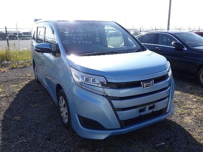 TOYOTA NOAH 2020/8