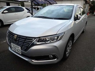 TOYOTA PREMIO 2020/10