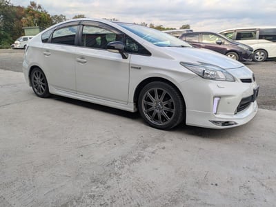 TOYOTA PRIUS 2012/9