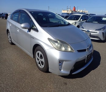 TOYOTA PRIUS 2013/5