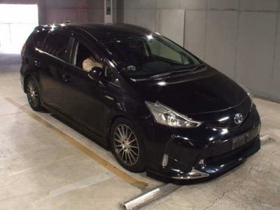 TOYOTA PRIUS ALPHA 2015/1
