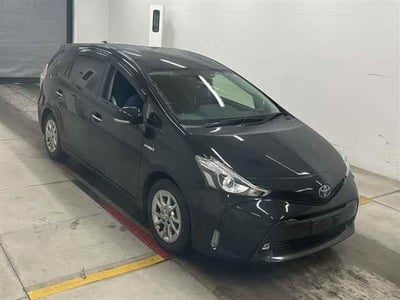 TOYOTA PRIUS ALPHA 2018/5