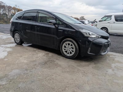 TOYOTA PRIUS ALPHA 2018/10