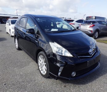 TOYOTA PRIUS ALPHA 2012/12