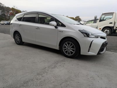 TOYOTA PRIUS ALPHA 2014/10