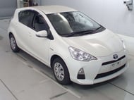 TOYOTA AQUA 2014/12 NHP10-6354958