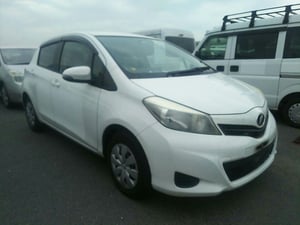TOYOTA VITZ 2013 KSP130-2081290