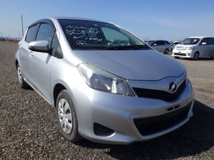 TOYOTA VITZ 2013 NSP130-2110315