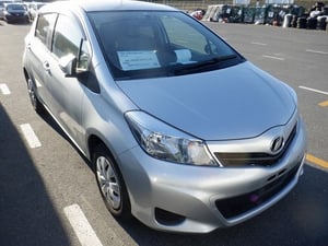 TOYOTA VITZ 2013 NSP130-2110318