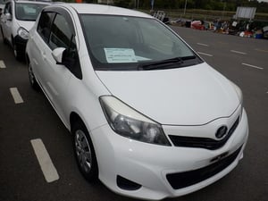 TOYOTA VITZ 2013 NSP130-2121215