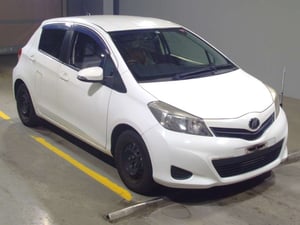 TOYOTA VITZ 2013 NSP130-2134771